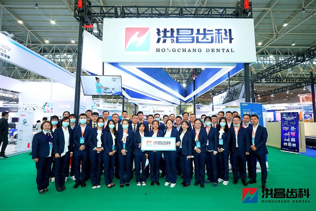    微现场为本次展会提供了微信签到、3D抽奖等现场互动功能。